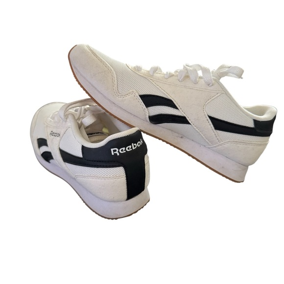 Reebok Classic White and Black Trainers - Picture 1 of 3